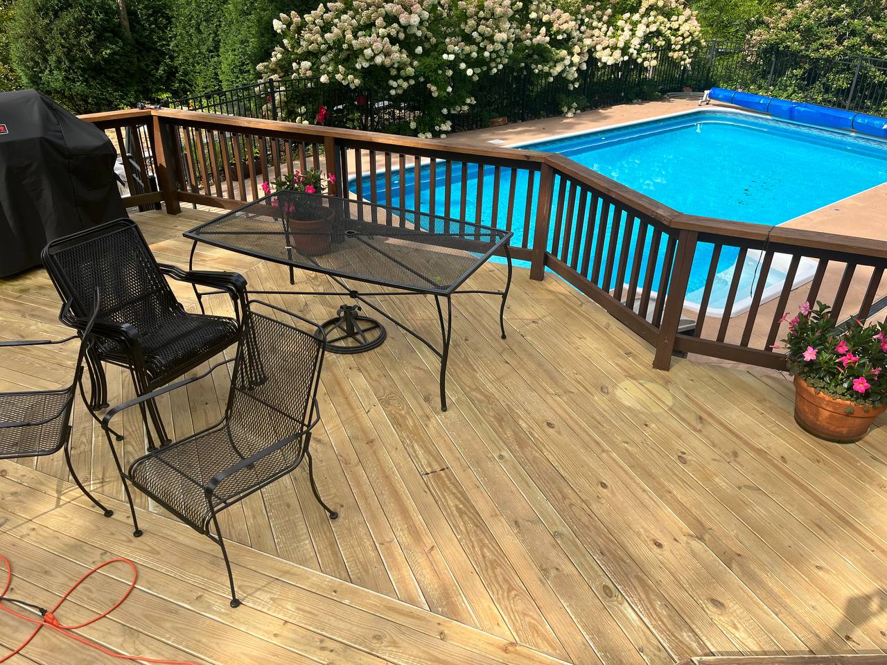 Terrace above the pool, full wood finish
