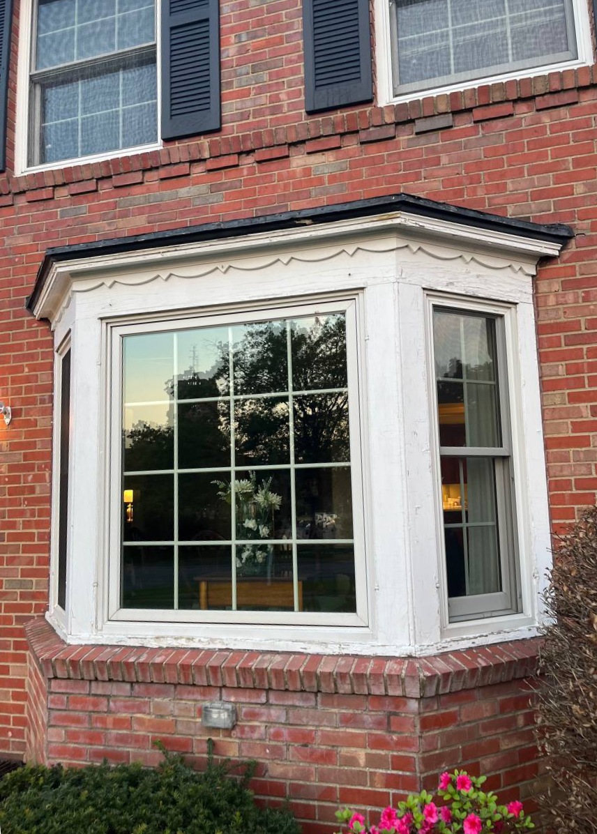 Refurbished roof window